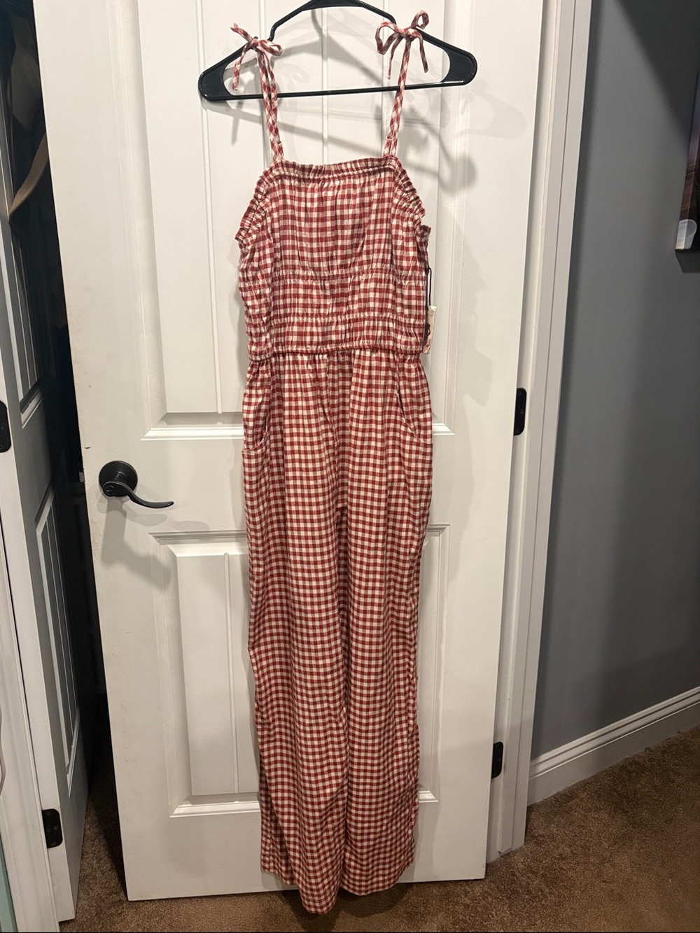 Woman’s large Red Gingham Tie-Strap One-Piece Jumpsuit with pockets NWT